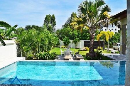 Luxury villa for rent in Huahin