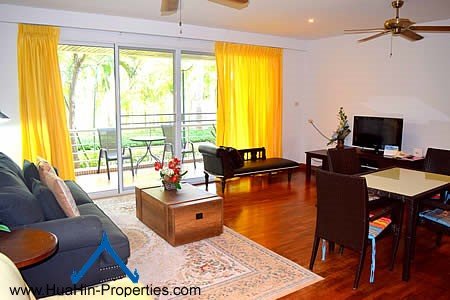 Luxury suite apartment beach front near shopping mall