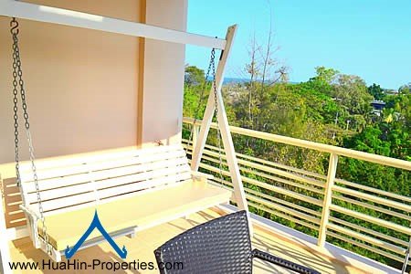 Luxury apartment beach front Hua Hin with sea view