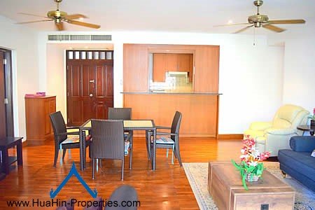 Luxury suite apartment beach front near shopping mall