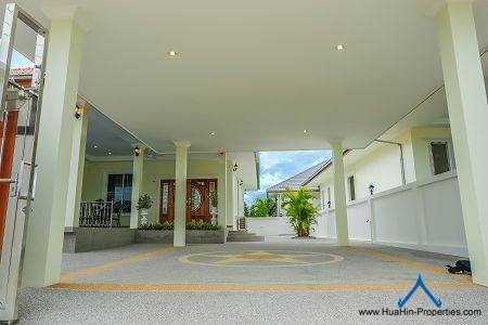 Cha Am brandnew villa for sale