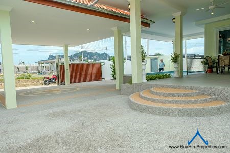 Cha Am brandnew villa for sale